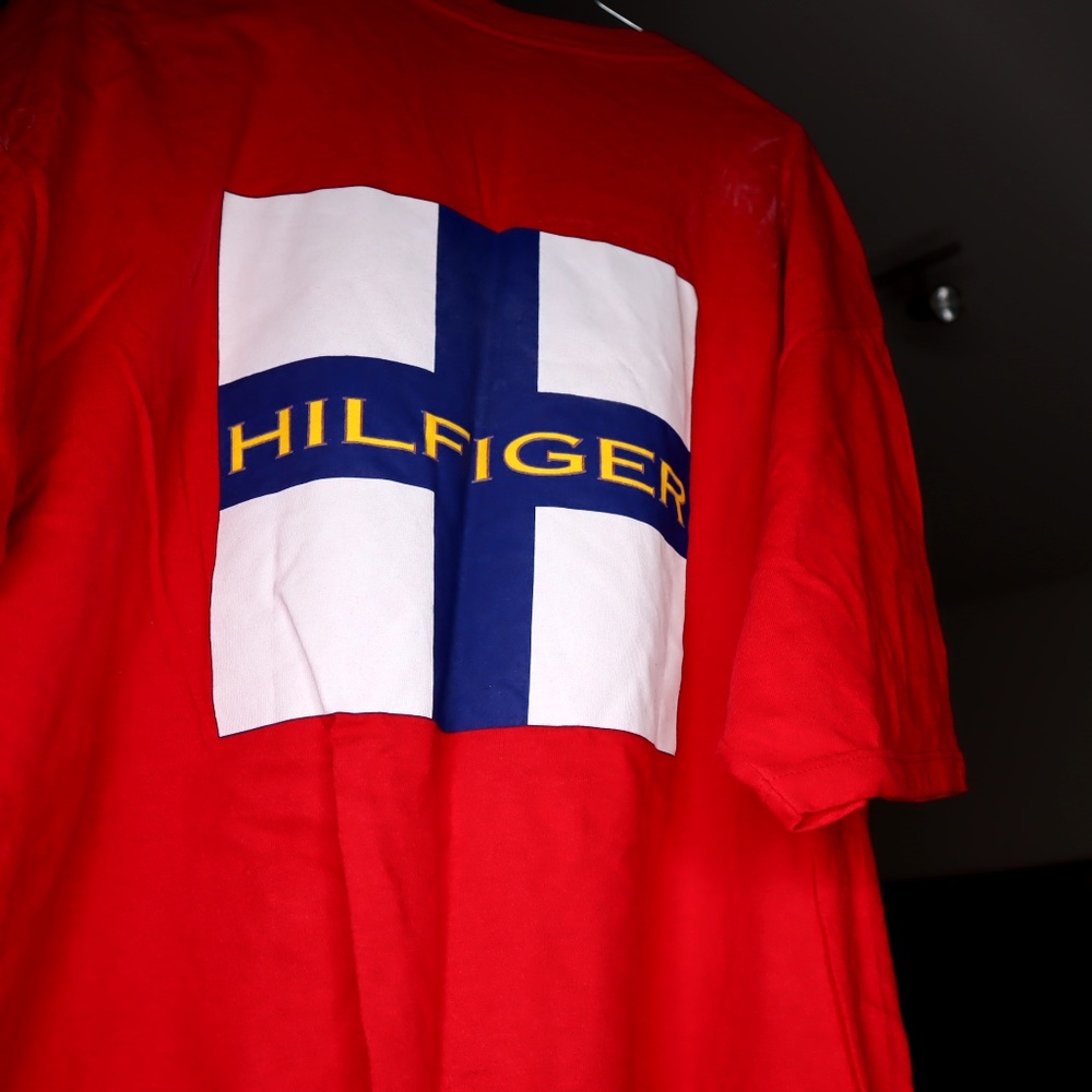 Vintage Tommy Hilfiger Sailing Tee!